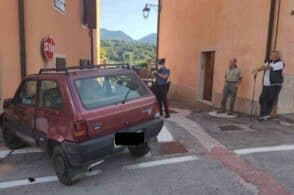 Donna di 77 anni perde il controllo dell’auto: è ricoverata in ospedale