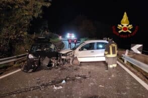 Frontale a Trichiana, auto semidistrutte e due feriti