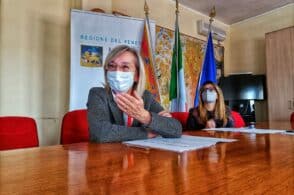 Chiuso il secondo anno di pandemia. E c’è il nuovo record di contagi