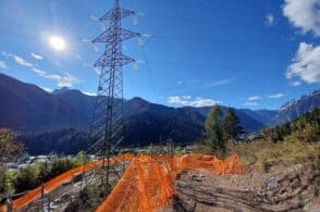 Via cavi e tralicci, Terna interra l’elettrodotto nel territorio Unesco