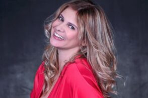 Stagione di prosa: epilogo nel segno della commedia con Debora Caprioglio