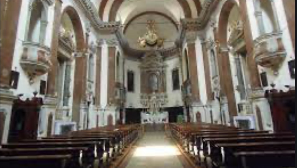 https://www.newsinquota.it/wp-content/uploads/2021/12/Chiesa_San_Pietro_2021-12-18.jpg