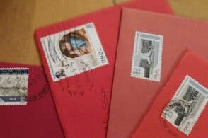 Scritti da sconosciuti e con il cuore: i biglietti d&rsquo;auguri inondano Sedico
