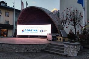 Via alla due giorni di Coppa del mondo: c’è il maxi schermo in piazza