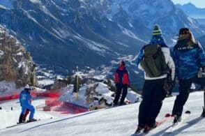 Il caro bollette fa tremare il turismo invernale: sciare sarà cosa da nababbi