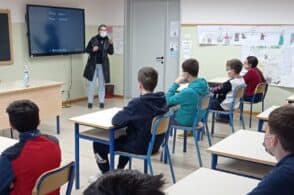 Tambre e una scuola all’avanguardia: ecco il nuovo display interattivo