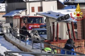 Mongolfiera precipita in strada a Forno di Zoldo. Ferita gravemente una donna