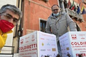 Coldiretti, operazione solidarietà: pacchi di prodotti alle famiglie bisognose