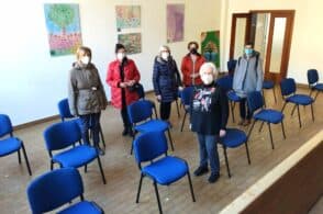 Un aiuto per l’Azienda Feltrina, dalla Tilt 20 poltroncine per la sala riunioni