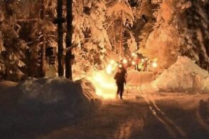 Luce per chi “è andato avanti” in montagna, fiaccolata in Val d’Oten