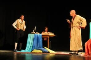 Commedia brillante, si ride e si riflette con un Diderot libertino