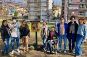 La cultura si scambia: inaugurata al parco Cairoli la casetta del “Bookcrossing”