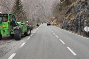 Strada della Val di Zoldo: «L’incendio ha devastato il versante a monte»