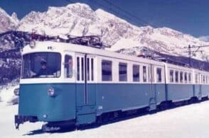 “Sui binari della Storia”: una mostra per riscoprire il trenino azzurro