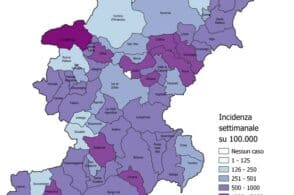 Covid, leggera risalita dei casi