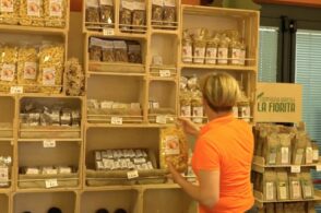 Tutela della biodiversit&agrave;: Slow food sbarca in piazza dei Martiri