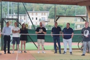 Campi da tennis in erba sintetica: si arricchisce l’area di Nuova Erto