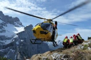 Restano incrodati tra le rocce, alpinisti inglesi recuperati dall’elicottero