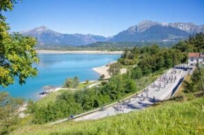 Giro del Lago di Santa Croce, «4224 volte grazie»