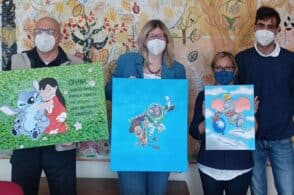 Aism regala gli eroi dei cartoni alle Pediatrie di Belluno e Feltre
