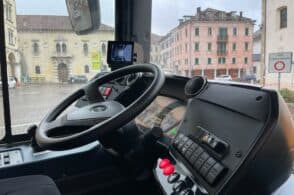 I sindacati a Dolomitibus: «Usare i soldi accantonati per pagare gli autisti»