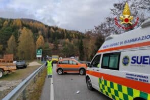 Carambola sulla 51 bis. Strada chiusa e due donne ferite, una gravemente
