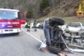 Schianto sull’Agordina. Auto rovesciata e due feriti, uno grave