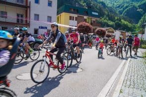 È la settimana del Giro: antipasto per oltre 200 con la “Pedalata rosa”