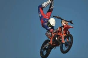 Spettacolo, acrobazie e buon cibo: arriva il Motor Street Food