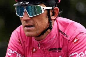 Castelli è maglia rosa per altri quattro anni: «Grande orgoglio»