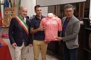 Nibali cittadino onorario di Auronzo: «Esempio di lealtà, tenacia e coraggio»