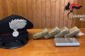 Trovato con mezzo chilo di hashish: incastrato un giovane di Calalzo