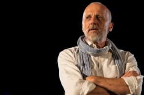 «Il Vajont in cento teatri italiani: trasformiamo il monologo in un coro»
