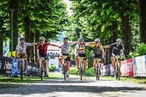 Lo spettacolo dei 400 gravellisti lungo la Valbelluna