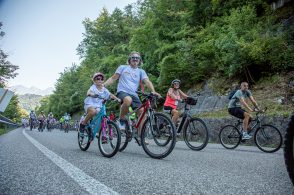 Giro del Lago di Santa Croce in sicurezza: chiuderanno le strade