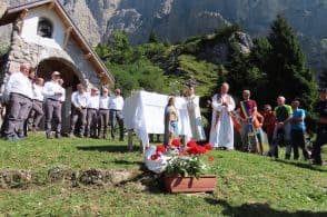 In 150 sotto la Schiara per ricordare gli amici del Cai caduti in montagna