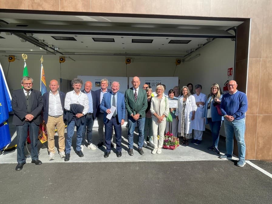 TCS Swiss Ambulance Rescue Rileva Il Servizio Di Soccorso Intermedic - Foto 2