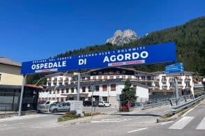 Ospedale di Agordo, nuovi servizi e investimenti: «Non dimentichiamo la montagna»