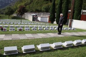 Mattarella tra le lapidi: «Le carte del Vajont restino a Belluno»