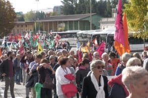 Quattromila persone in piazza a sostegno della sanità pubblica