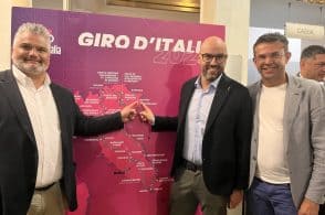Giro d’Italia 2024, partenza di tappa da Alpago e un passaggio sul Monte Grappa