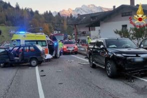 Fiat Panda contro Suv, l’impatto è fatale: muore un anziano