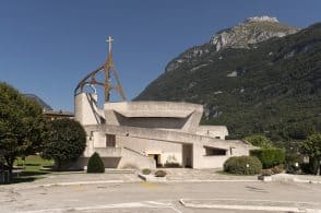 Tesori d’arte nelle chiese del Bellunese: nel 60° del Vajont, il volume dedicato a Longarone