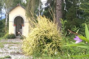 I “Miracoli di Santa Rita” sotto i ferri: l’ultimo dipinto di Buzzati verrà restaurato