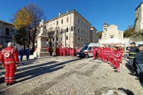 Croce rossa, presentate due nuove ambulanze