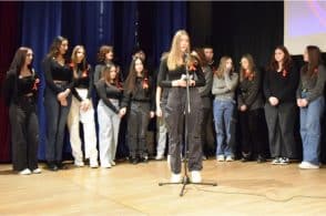 Da Vinci’s got Talent, 250 ragazzi si esibiscono davanti al vescovo e alla Donazzan