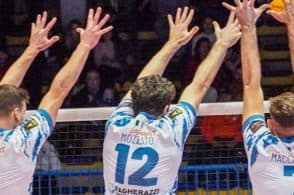 Altro che vacanze natalizie: sei gare in un mese per il Belluno Volley