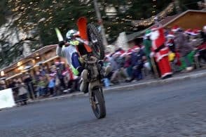 “Natale per tutti”: moto, spettacolo e solidarietà in piazza