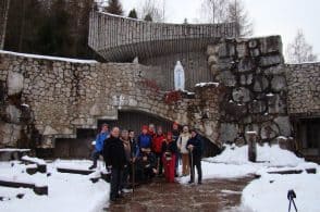 A piedi da Mussoi al Nevegal, torna il pellegrinaggio dell’Immacolata