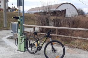 Nuove colonnine a servizio dei ciclisti nei Coi de Pera e per il Nevegal